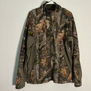 Men’s Medium Camo Zip-Up